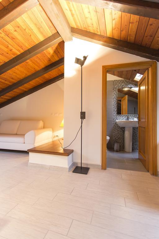 בולוניה Residenza Ariosto Depandance By Studio Vita חדר תמונה