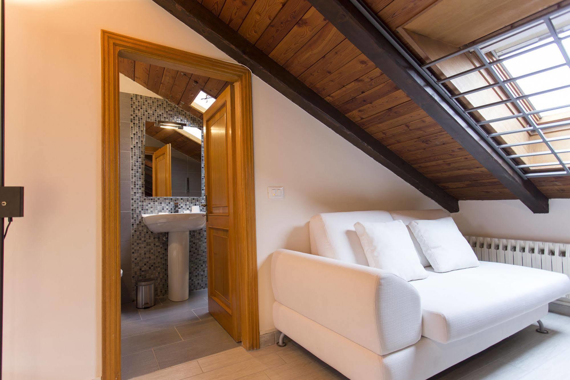 בולוניה Residenza Ariosto Depandance By Studio Vita מראה חיצוני תמונה